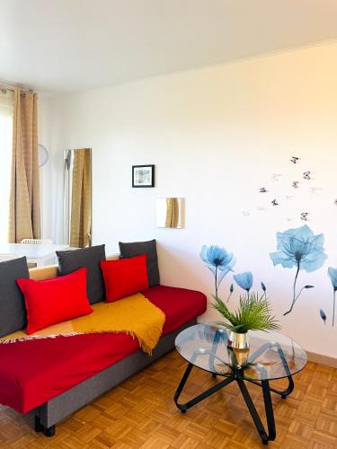 Rosny-sous-Bois Apartment | Rosny Sous Bois très charmant l'appartement en plein centre ville et verdure