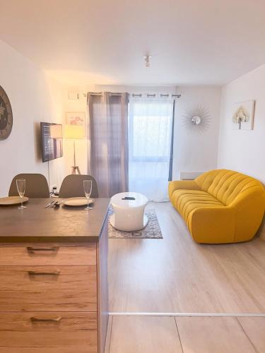 Laon Sud Apartment | Sahara - appartement ensoleillé au cœur de Reims