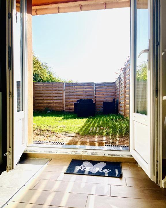 Claye-Souilly Apartment | SECRET GARDEN parking hyper centre & calme