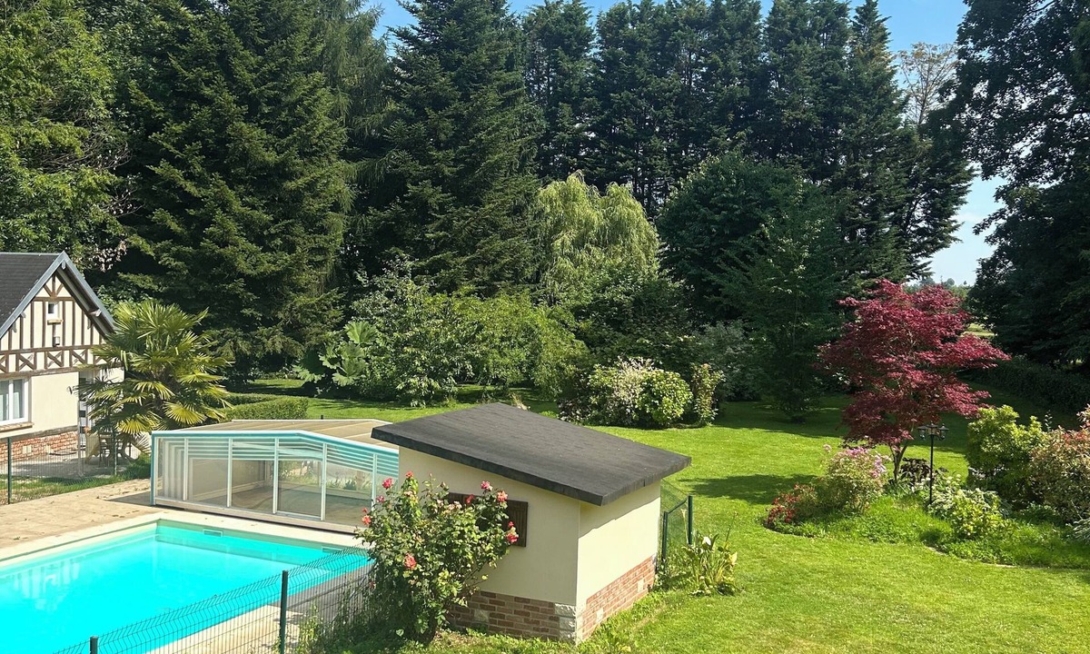 Graimbouville House | self-contained accommodation in a farmhouse with private swimming pool