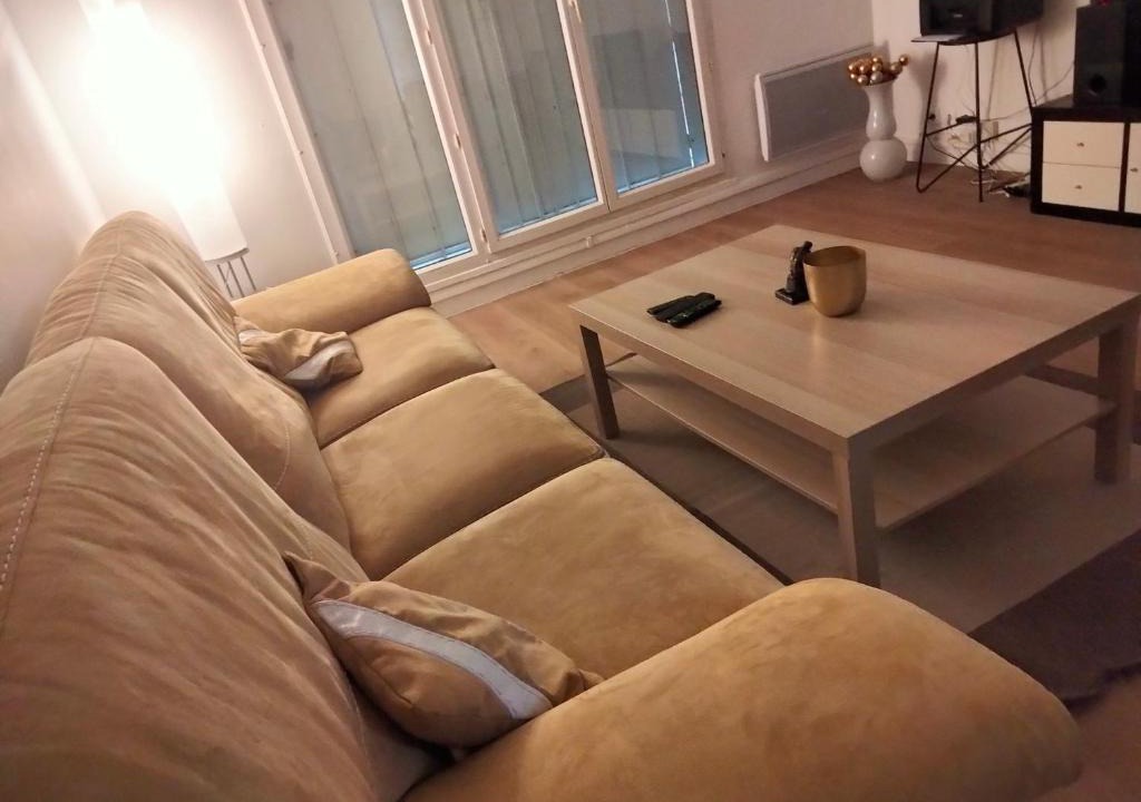 Les Mureaux Apartment | Simple and nice