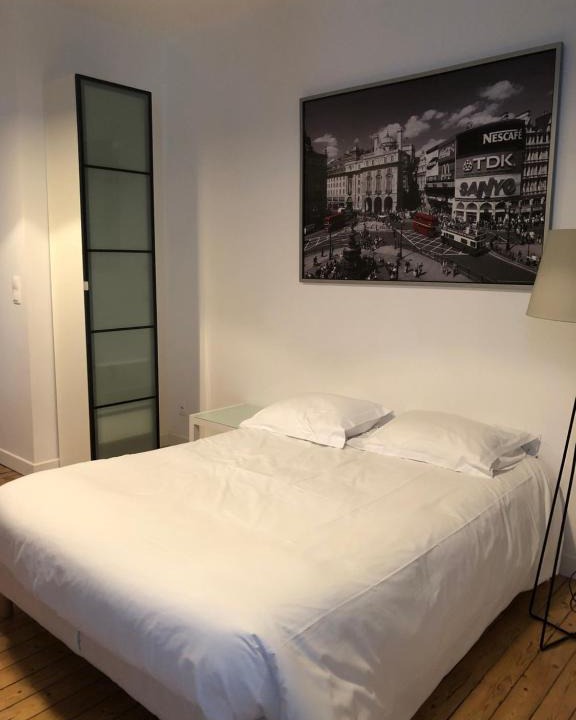 Peronne Apartment | Som-home