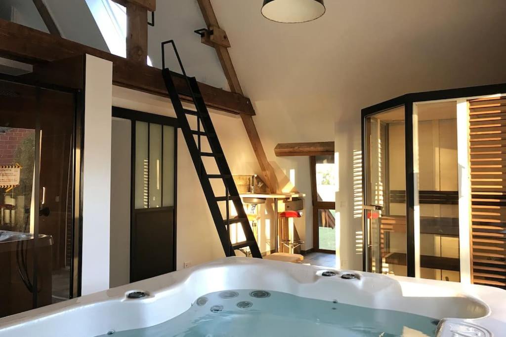 Bois-Grenier Apartment | Spa privatif à la ferme - Haut de gamme - Atypique