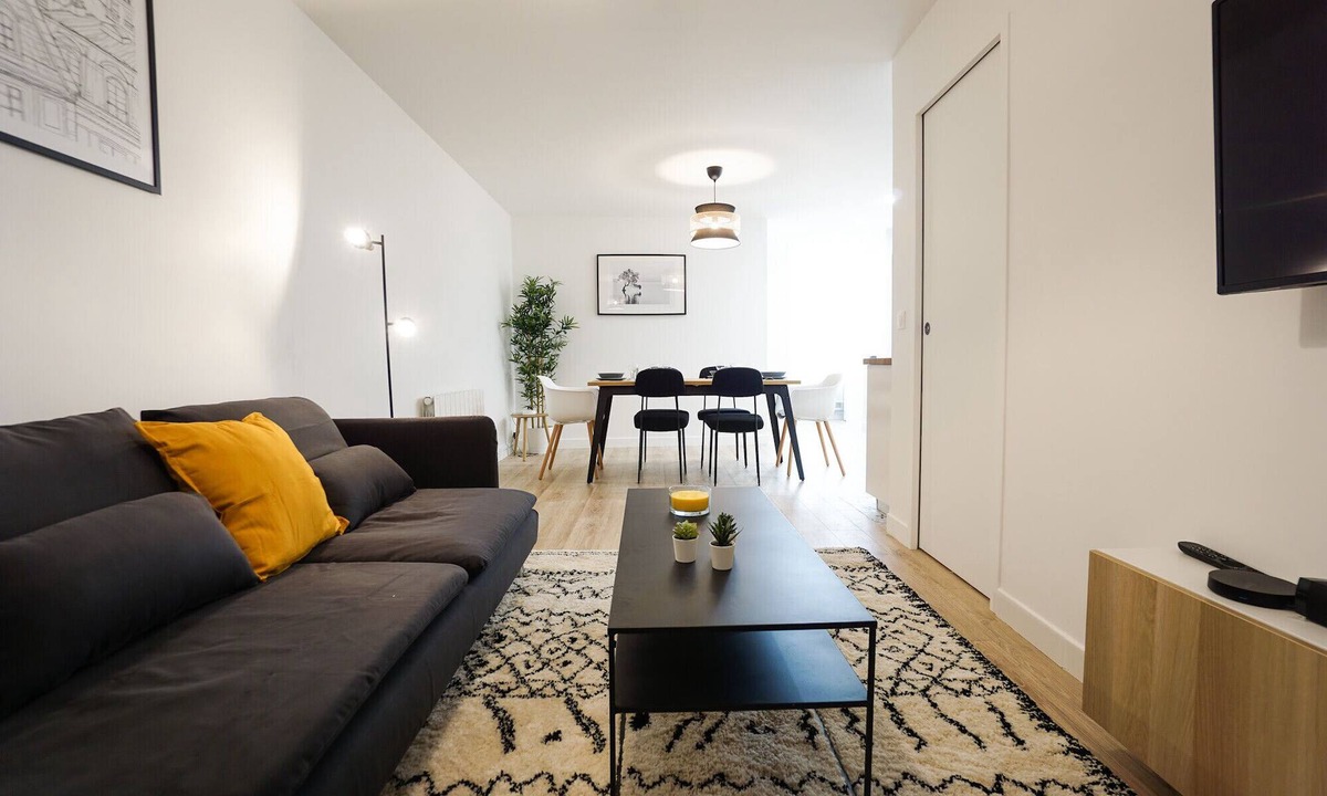 Necker Apartment | Spacious Apartment near the Champs de Mars