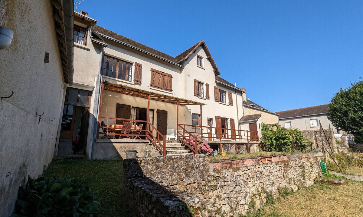 Lurais Cottage | Spacious country house with garden and fireplace near a beach