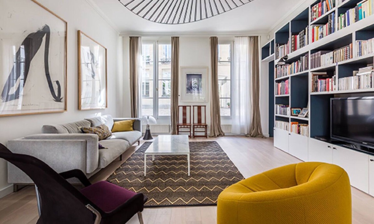 3rd Arrondissement Apartment | Square du Temple Comfort, by Veeve