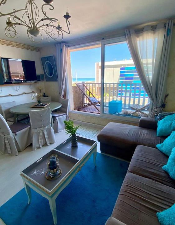 Saint-Valery-en-Caux Apartment | St Valery en Caux, apt vue mer et falaise: le bleu de lô