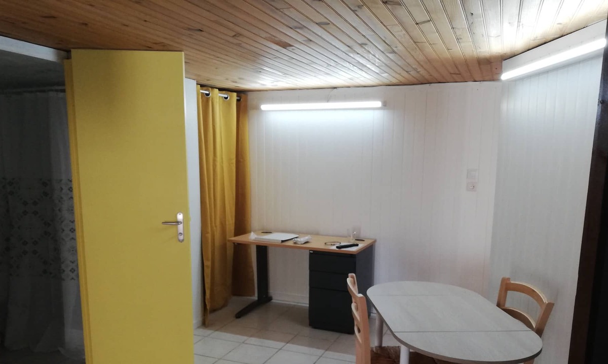Neuvy-sur-Loire House | Studio 25m ² at the edge of the Loire 3 minutes from the Belleville power station