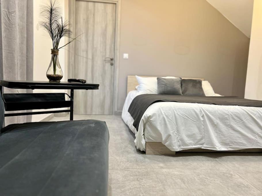 Sevran Apartment | Studio Charmant Proche RER CDG Parc des expos