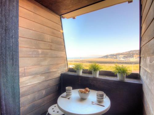 Deauville Apartment | Studio Les Marinas-10 by Interhome