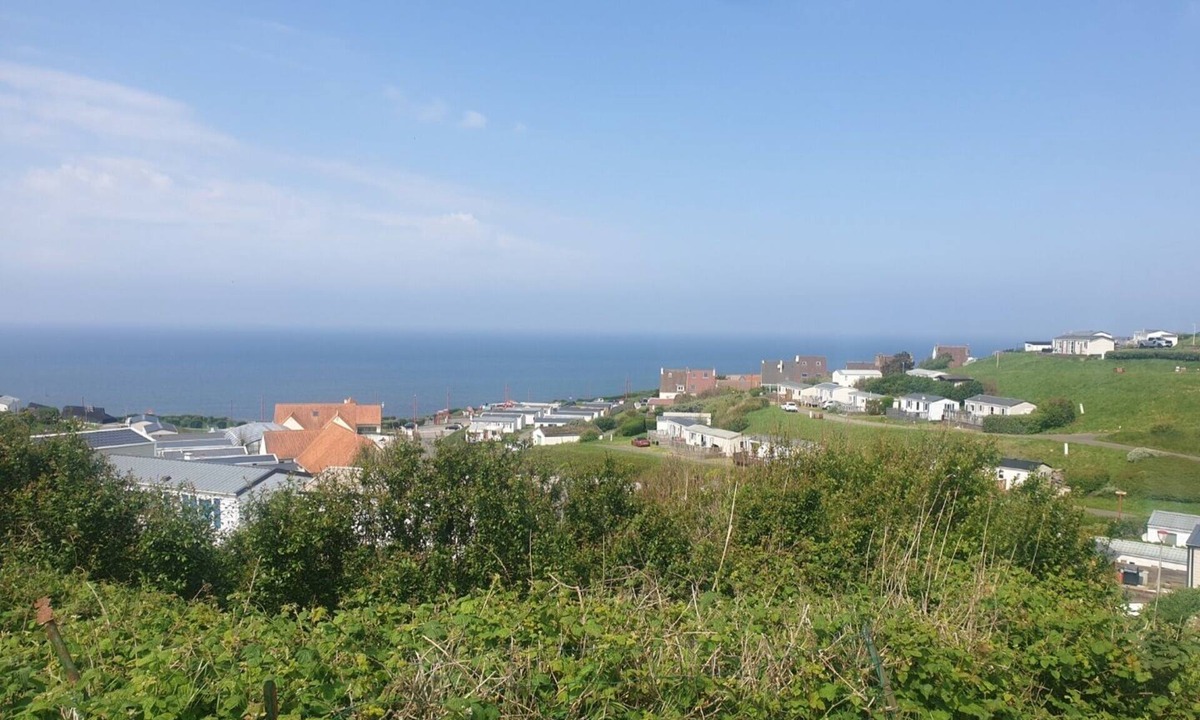 Equihen-Plage House | Superb mobile home 150m from the beach with stunning sea views!