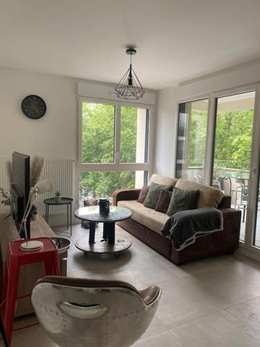 Noisy-le-Sec Apartment | T3 cosy et lumineux avec terrasse