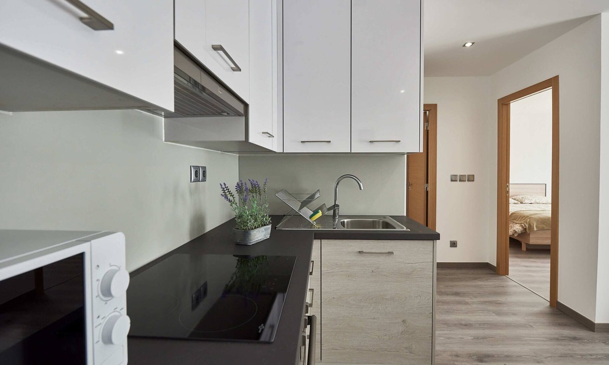 Le Pin House | T3 R+1 APARTMENT, SLEEPS 6, QUIET LOCATION