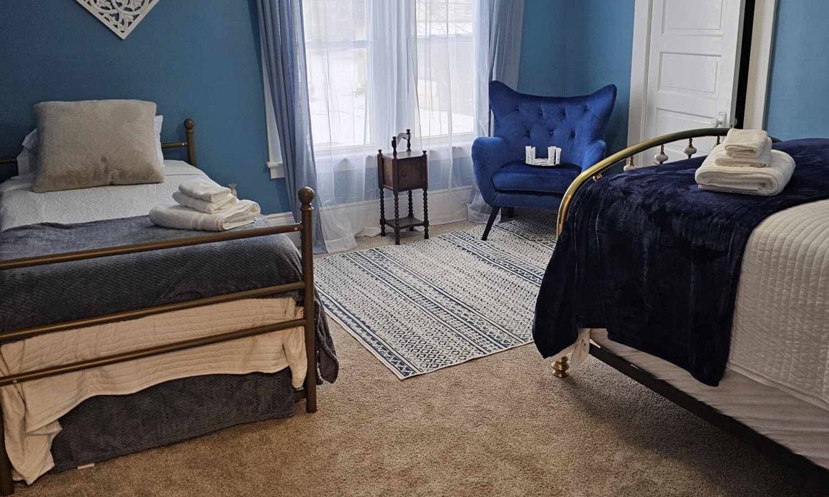 Doyet House | Tappan Inn, Tap-Inn When you're ready to tap-out! In the heart of Baldwinsville