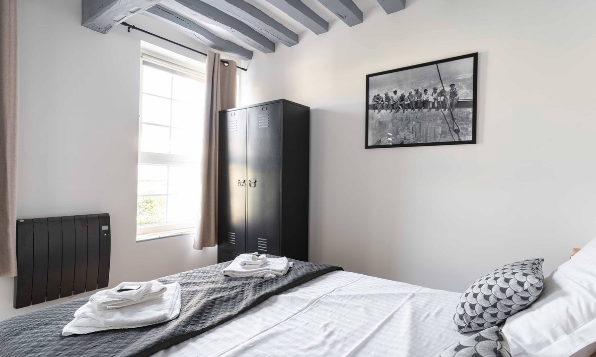 Louviers Apartment | The "King" modern apartment & warm