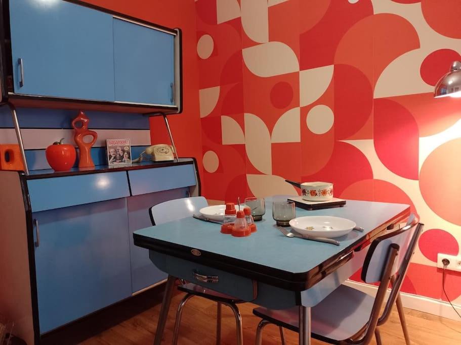 Sainte-Anne - Faubourg Noyon Apartment | The Seventies Appart rétro (proche gare et centre ville)
