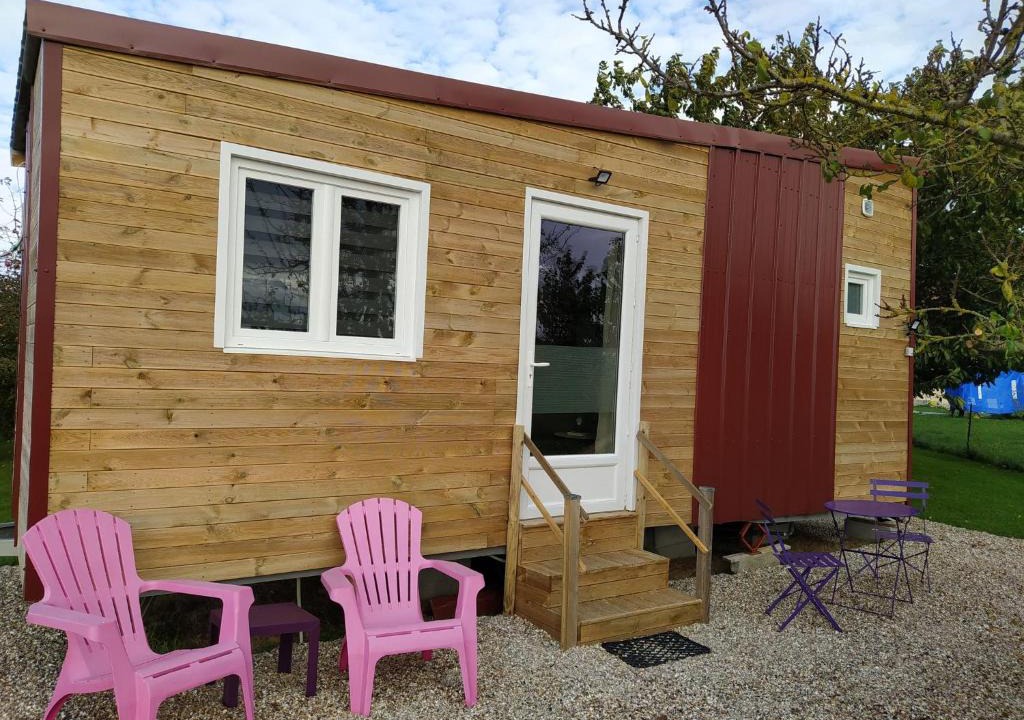 Amecourt Apartment | Tiny house