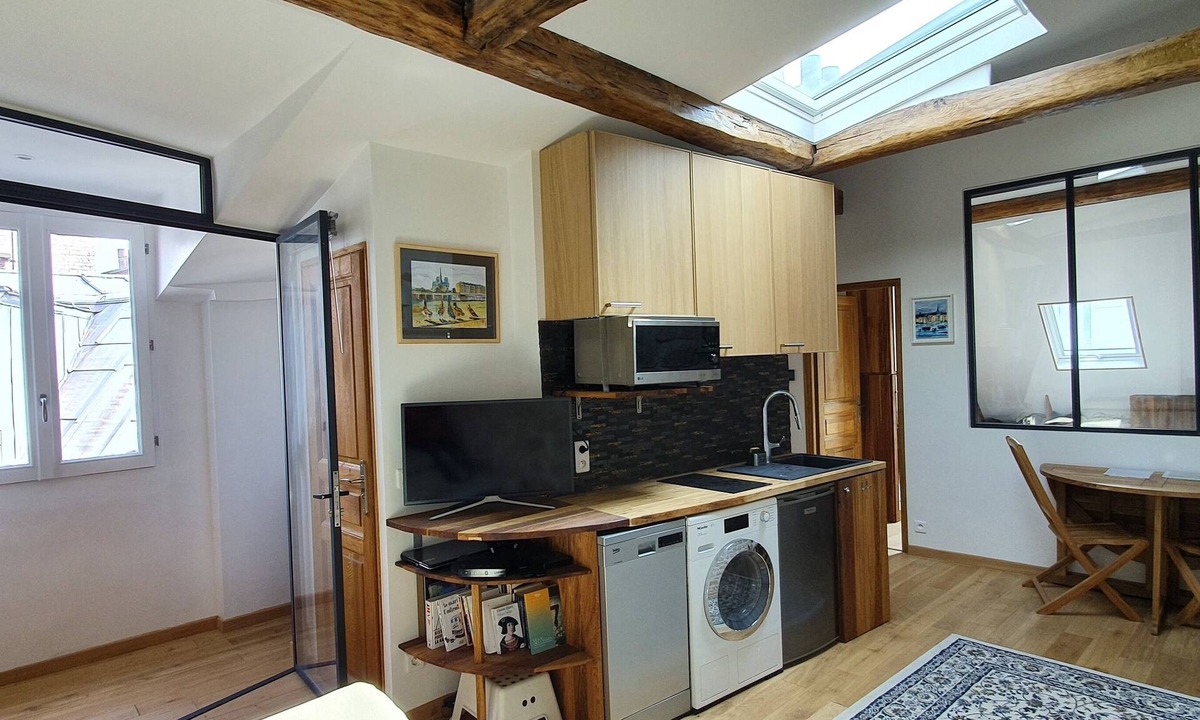 Saint-Merri Apartment | Warm appartment in the center of historical Paris with full equipment