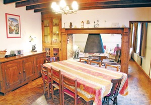 5 bedroom accommodation in Maninghem