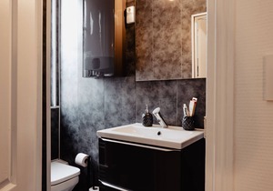Apt 102-Apartment-Ensuite with Shower
