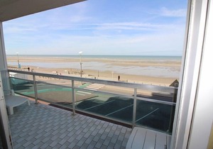 Beachfront apartment, 2 bedrooms, for 6 people in HARDELOT BEACH.