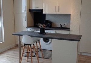 Bright apartment, 400m from the beach.