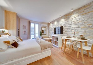 Central Historical Studio by Architect - Louvre