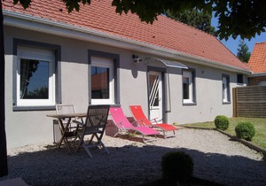 Charming 4-person gîte with access to heated indoor swimming pool
