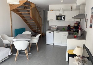 Charming Cottage in Quend-Plage: 2BR, Parking, Garden