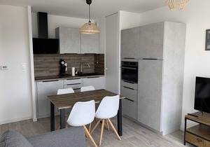 Cozy 1BR Apartment in Central Fort-Mahon-Plage with Private Parking