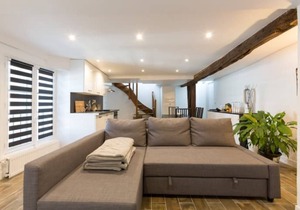 Duplex central Paris and 360 ° views of the city rooftops and monuments