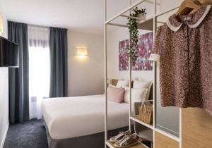 Hotel Paris Louis Blanc