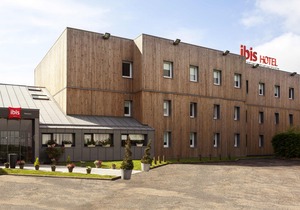 Ibis Nemours