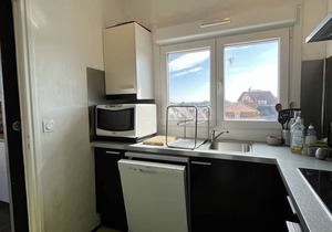 Large 80 m2 2-bedroom duplex apartment in town center