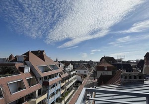 Large 80 m2 2-bedroom duplex apartment in town center
