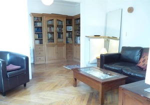 Le Alésia : Classic French Apartment in Historical Montparnasse Area