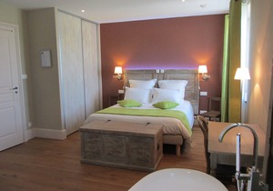 Le Relais des deux tours, Charming room, Heated indoor pool, Sauna