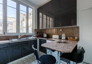 Light by Les Halles, by Veeve