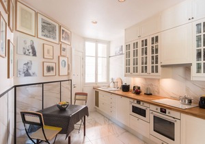 Luxurious on the Champ de Mars, Eiffel & Ecole Militaire views, Balconies, Air C