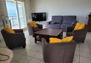 Magnifique Appartement Face Mer avec 2 Balcons, Terrasse et Ascenseur - FR-1-672-4