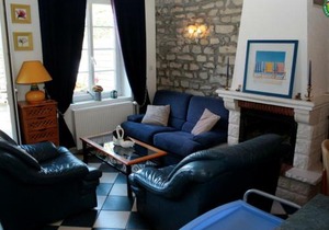 Maison de Charme avec Wifi, Terrasse, Lits Faits et Jeux Enfants près de la Côte d'Opale - FR-1-376-96