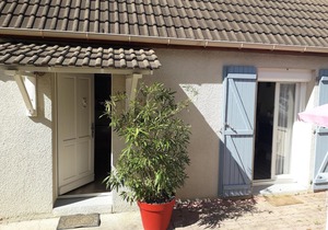 NEMOURS 1H FROM PARIS, HOUSE 3 BEDROOMS, GARDEN - HALT EUROVELO3