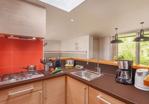 Nice apartment in villa for 4 guests with pool, hot tub, WIFI, TV, terrace and parking