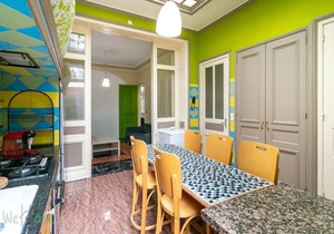 Spacious house 6 bedrooms 2 bathrooms terraces close metro