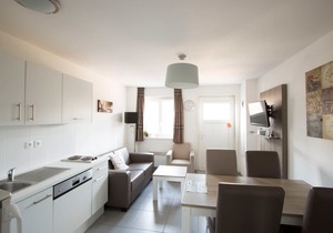 Suite for 4 people - One Bedroom Apartment, Sleeps 4