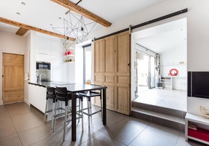 T3 with terrace and air conditioning, near train station