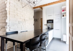 T3 with terrace and air conditioning, near train station