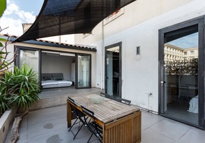 T3 with terrace and air conditioning, near train station