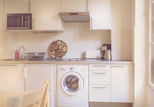 Very Quiet 1 Br by Rue Cler, short walk to Eiffel Tower, Nearest metro 2min walk