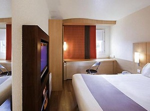 Ibis Cergy Pontoise Port | Cergy